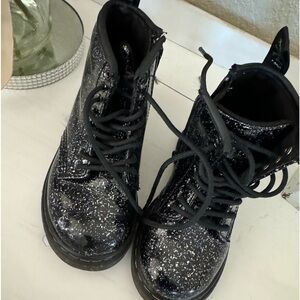 toddler doc martens